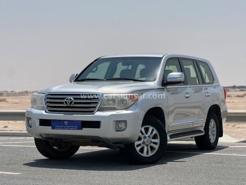 2015 تويوتا لاند كروزر GXR V8