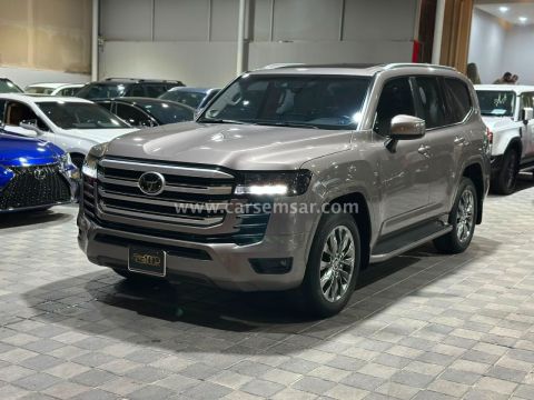 2022 Toyota Land Cruiser GXR V6