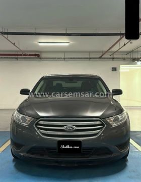 2018 Ford Taurus SEL