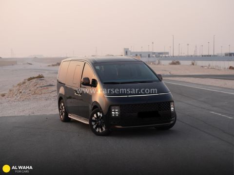 2025 هيونداي ستاريا Premium