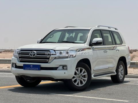 2017 تويوتا لاند كروزر GXR V8