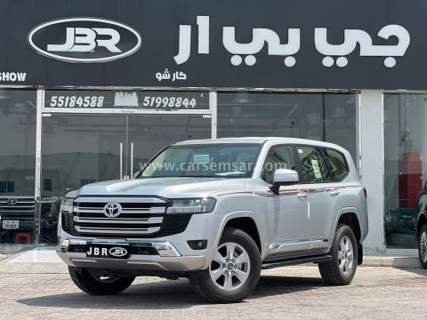 2025 Toyota Land Cruiser GXR V6