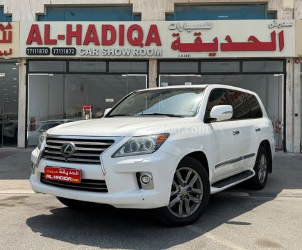 2014 لكزس ال اكس 570
