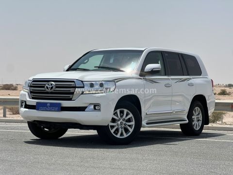 2017 Toyota Land Cruiser VXR