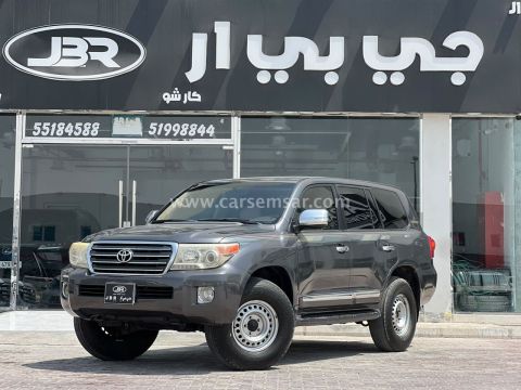 2012 تويوتا لاند كروزر GXR V8