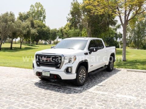 2022 GMC Sierra AT4 6.2 L V8 Crew Cab
