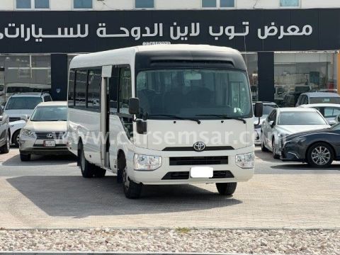 2021 تويوتا كوستر