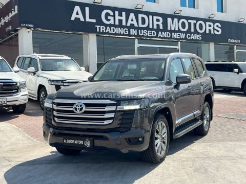 2026 تويوتا لاند كروزر جي اكس ار V6