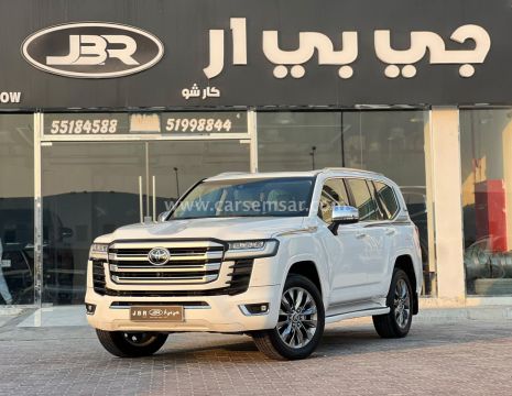 2022 تويوتا لاند كروزر في أكس ار توين تيربو