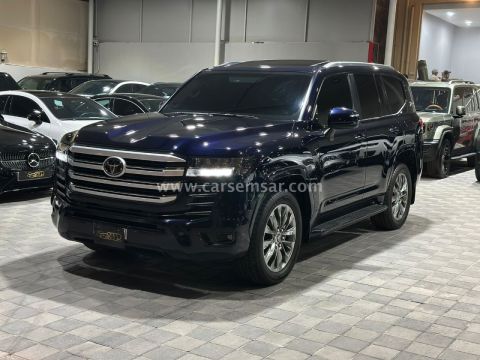2022 Toyota Land Cruiser GXR V6