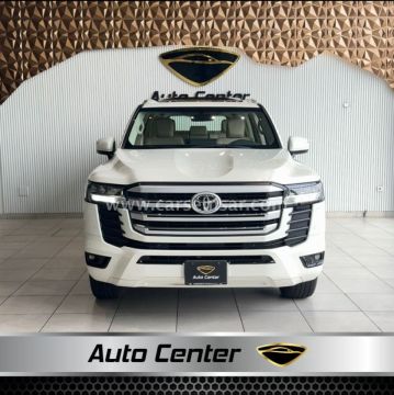 2025 Toyota Land Cruiser GXR V6