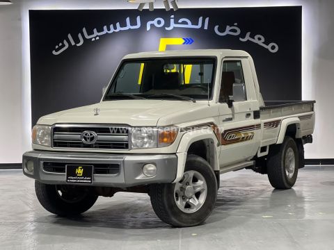 2022 تويوتا لاند كروزر بيك اب ال إكس