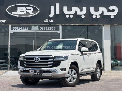 2025 Toyota Land Cruiser GXR V6