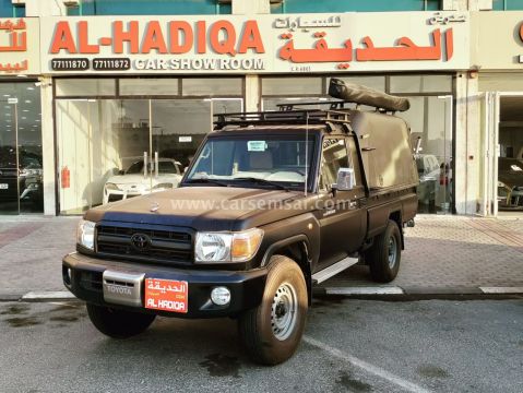 2022 Toyota Land Cruiser Pickup LX