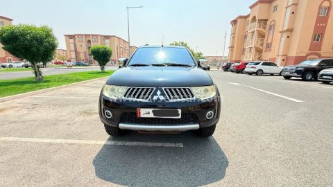 2012 ميتسوبيشي باجيرو 3.5 V6
