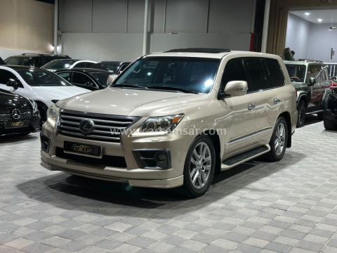 2012 لكزس ال اكس 570
