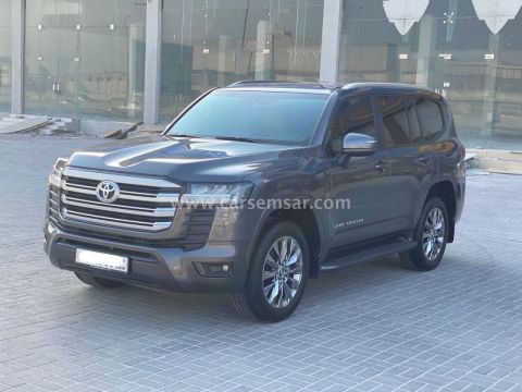 2025 تويوتا لاند كروزر جي اكس ار V6