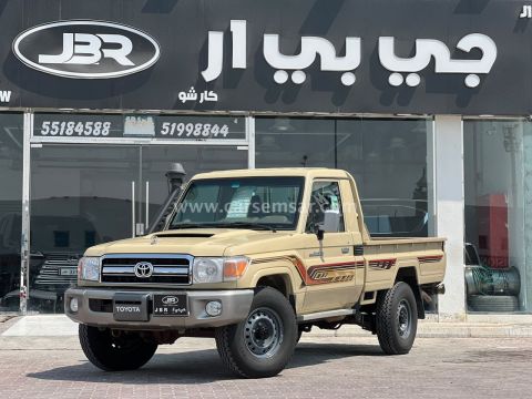2022 Toyota Land Cruiser Pickup LX