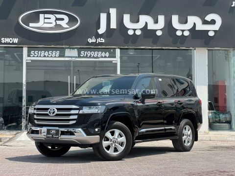 2025 Toyota Land Cruiser GXR V6