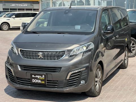 2021 بيجو Traveller Van