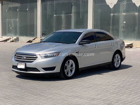 2014 فورد Taurus SEL
