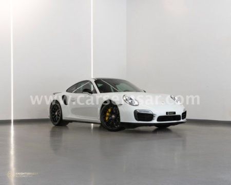2015 بورشه 911 Turbo S
