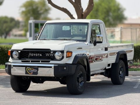 2025 Toyota Land Cruiser Pickup LX