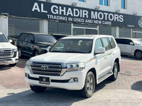 2016 Toyota Land Cruiser GXR