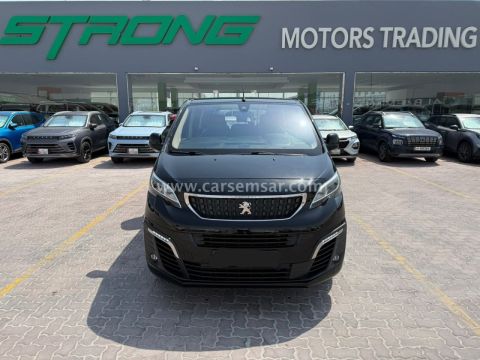 2023 بيجو Traveller Van