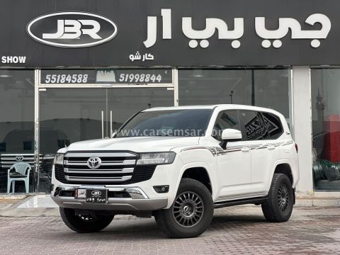 2022 Toyota Land Cruiser GXR V6