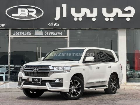2020 Toyota Land Cruiser VXR