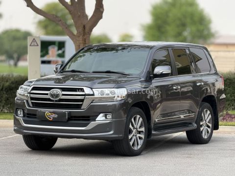 2019 Toyota Land Cruiser VXR