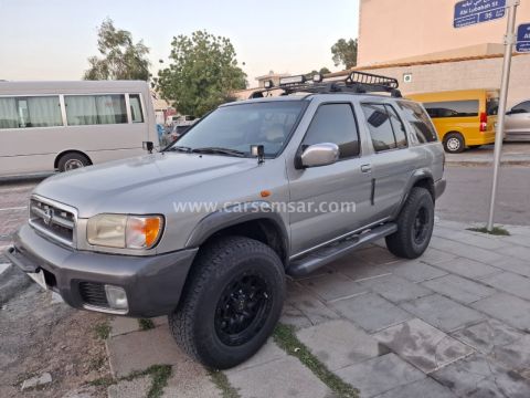 2005 نيسان باثفايندر 3.5