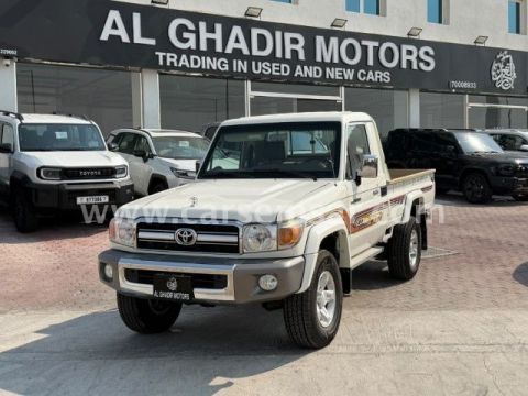 2018 Toyota Land Cruiser Pickup LX