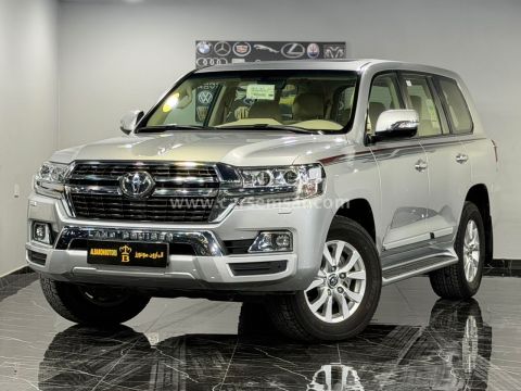 2021 Toyota Land Cruiser GXR V8