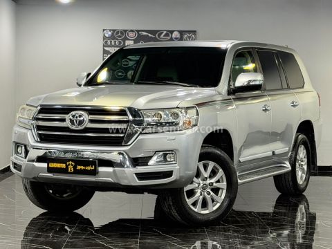 2019 Toyota Land Cruiser GXR V8